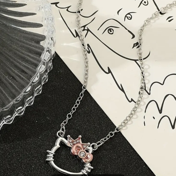 Hello Kitty Rhinestone Crown Necklace - Picture 4 of 7
